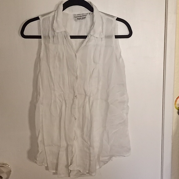 Pre-loved sleeveless blouse button down - Picture 1 of 5